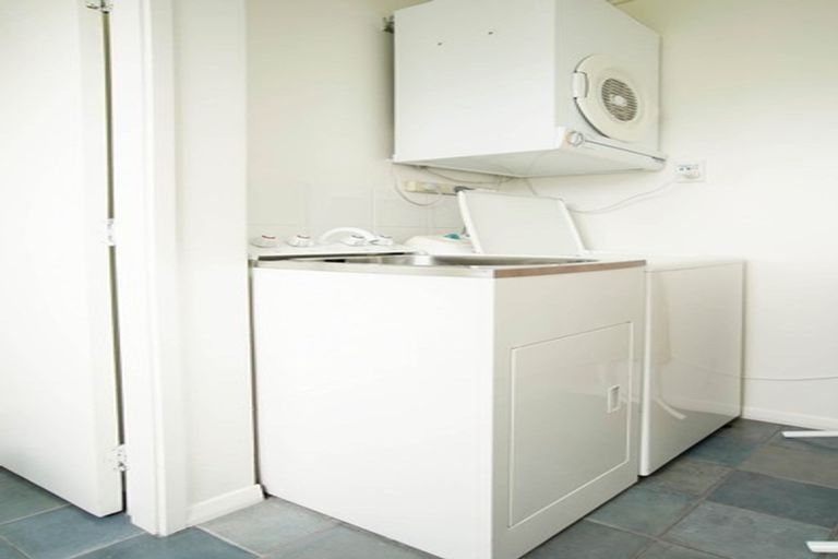 Photo of property in 1/143 Parkers Road, Tahunanui, Nelson, 7011