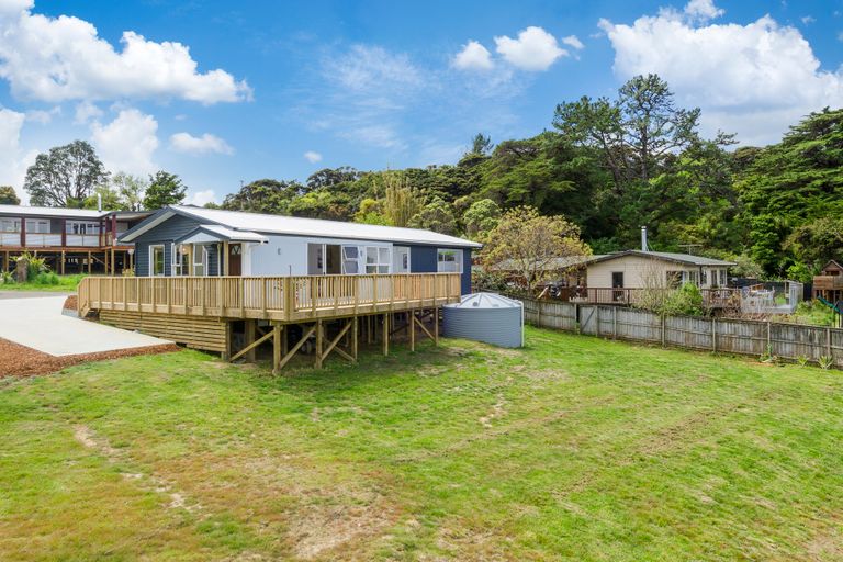 Photo of property in 112a Ti Point Road, Ti Point, Leigh, 0985