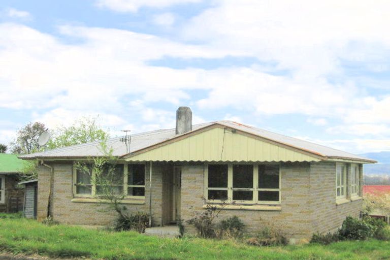 Photo of property in 64 Thomas Crescent, Western Heights, Rotorua, 3015