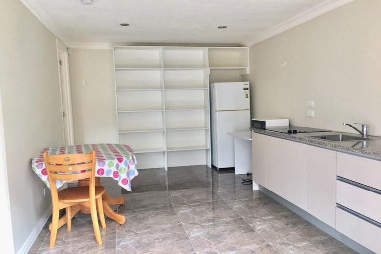 Photo of property in 44 Corricvale Way, Northcross, Auckland, 0630