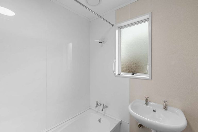 Photo of property in 20 Herbert Street, Gore, 9710