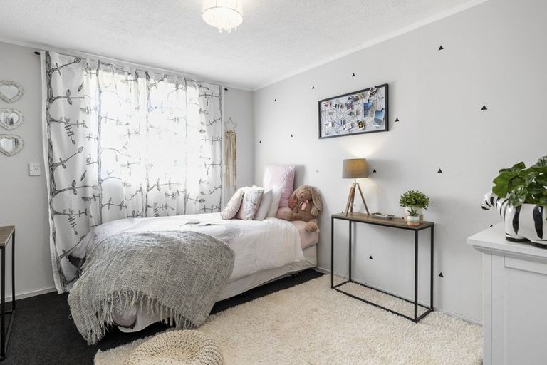 Photo of property in 15 Green Island Bush Road, Blackhead, Dunedin, 9076