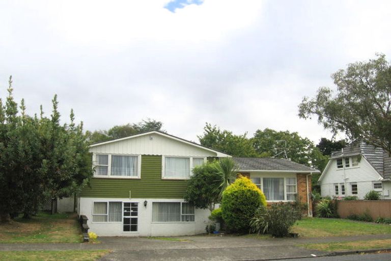Photo of property in 10 Arnot Avenue, Clouston Park, Upper Hutt, 5018