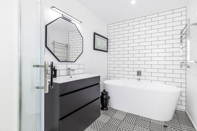 Photo of property in 9 Tauhou Place, Waikanae, 5036