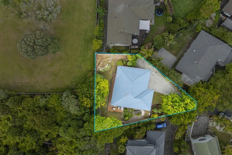 Photo of property in 5 Mizen Court, Torbay, Auckland, 0630