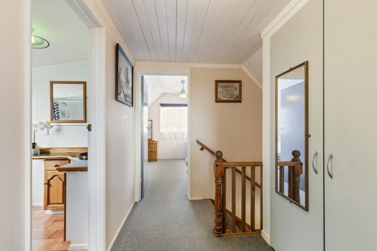 Photo of property in 79 Queens Road, Glen Avon, New Plymouth, 4312