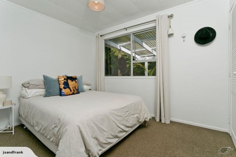 Photo of property in 51 Manuka Road, Bayview, Auckland, 0629