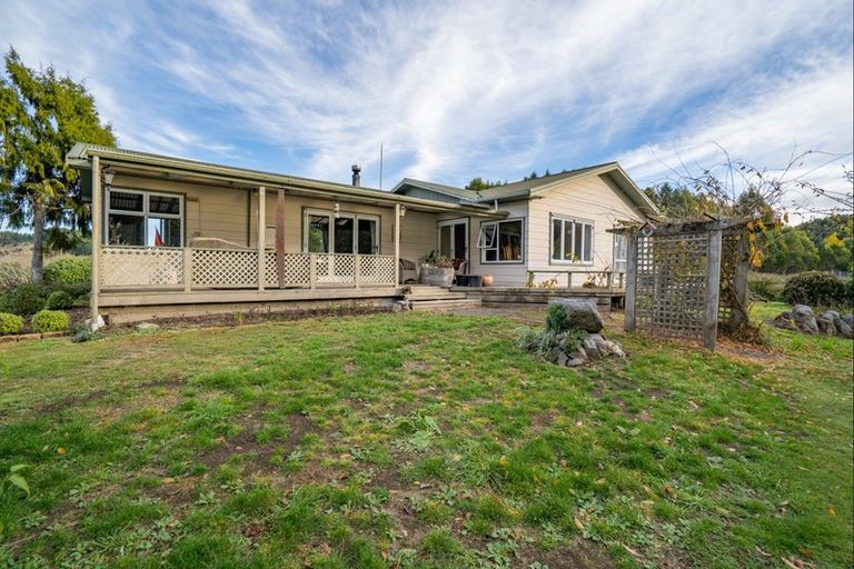 Photo of property in 324 Puketapu Road, Marotiri, Taupo, 3492