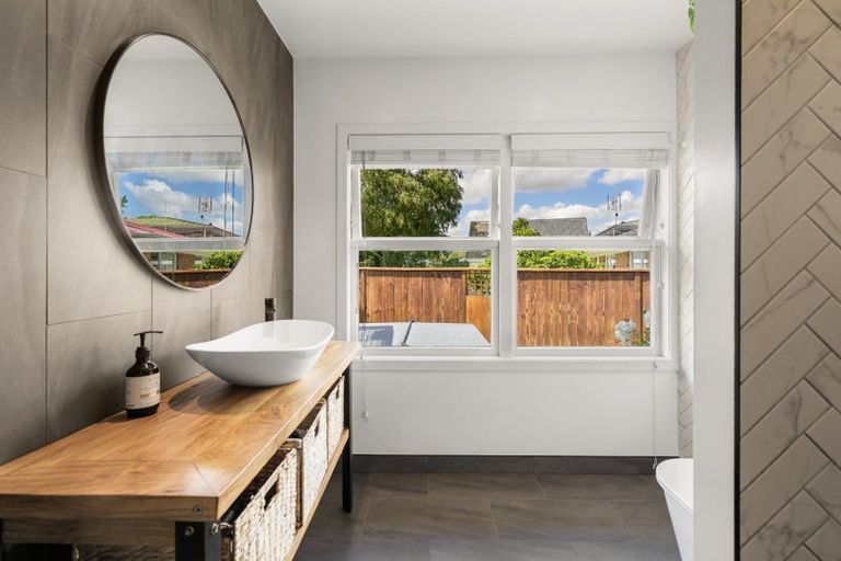 Photo of property in 9 Nevada Road, Silverdale, Hamilton, 3216