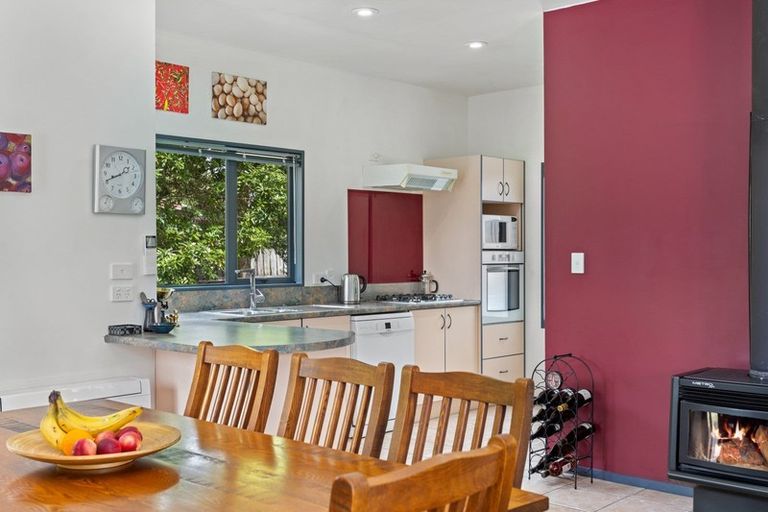 Photo of property in 1 Olivea Place, Oxford, 7430