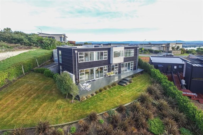 Photo of property in 105 Glenstrae Road, Redcliffs, Christchurch, 8081