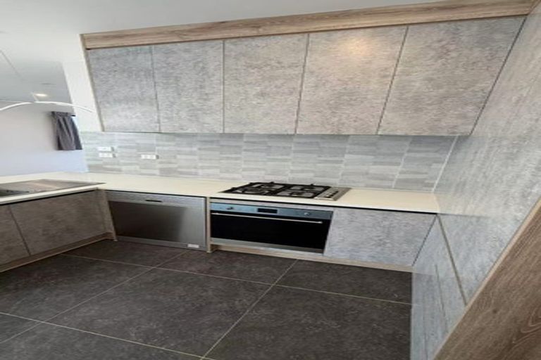 Photo of property in 47c Bruce Mclaren Road, Henderson, Auckland, 0612