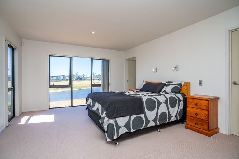 Photo of property in 7 O'farrell Drive, One Tree Point, 0118