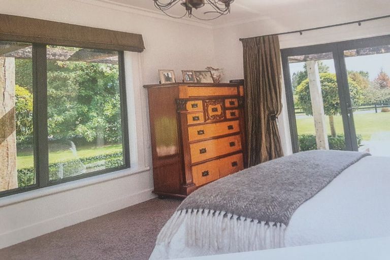 Photo of property in 11 Homestead Lane, Fitzherbert, Palmerston North, 4471