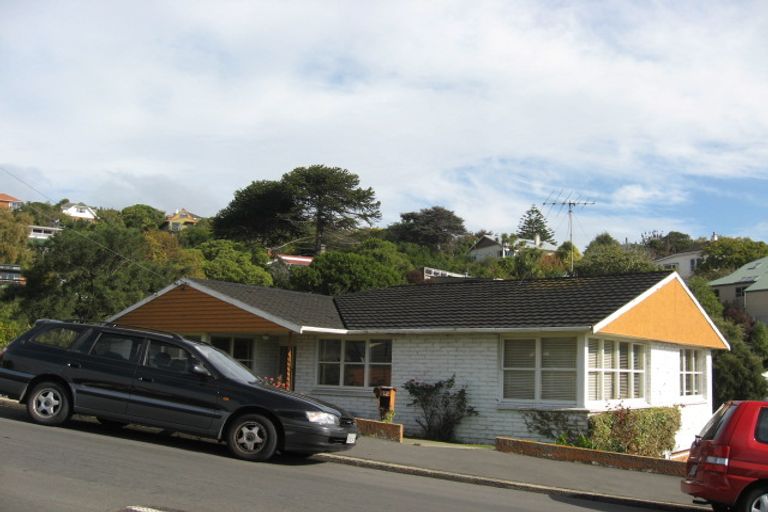Photo of property in 12 Middleton Road, Kew, Dunedin, 9012
