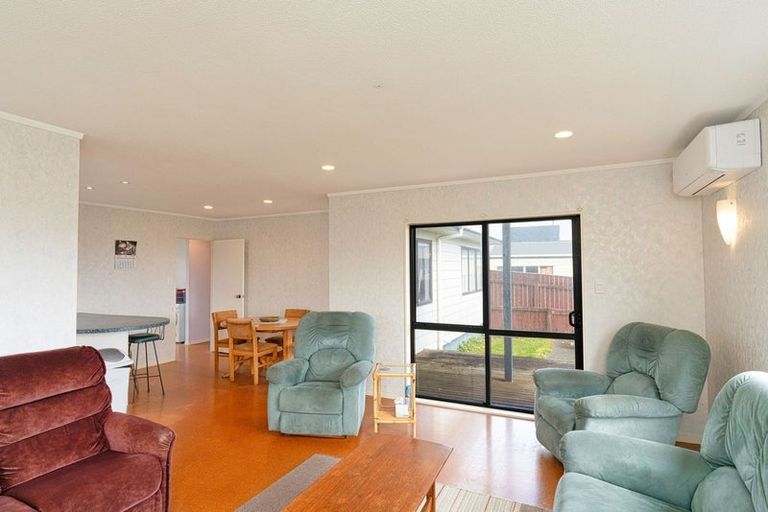 Photo of property in 14 Matakane Street, Waitarere Beach, Levin, 5510