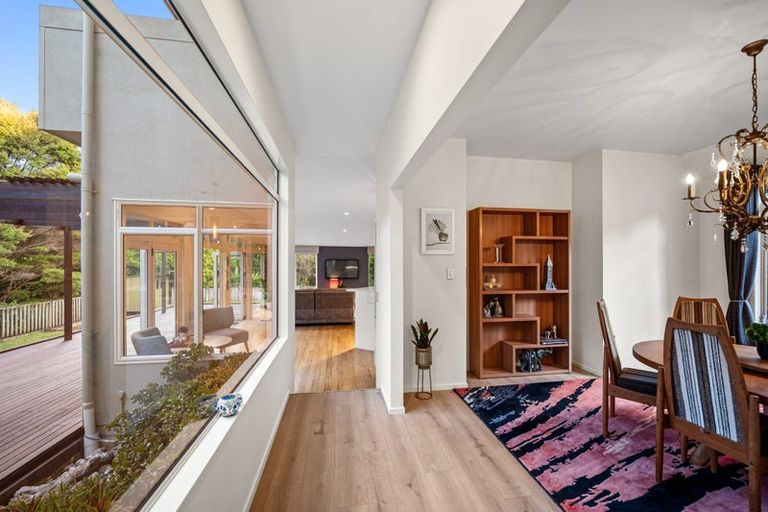 Photo of property in 38 Ravenstone Place, Chatswood, Auckland, 0626