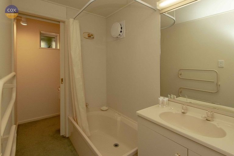 Photo of property in 39a Tauroa Road, Havelock North, 4130