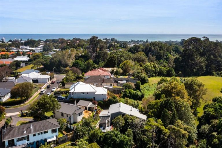 Photo of property in 14a Turi Street, Welbourn, New Plymouth, 4312