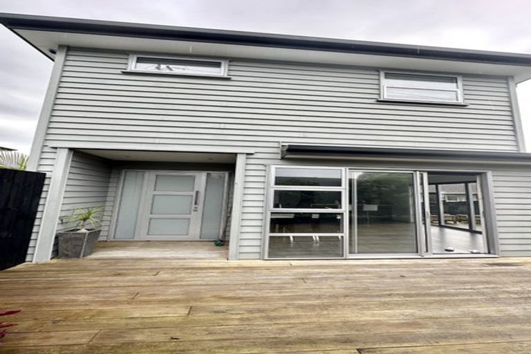 Photo of property in 68 Arran Road, Browns Bay, Auckland, 0630