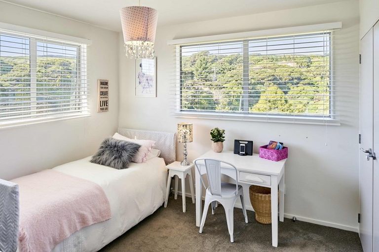 Photo of property in 12 Muri Road, Pukerua Bay, 5026