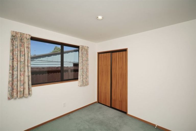 Photo of property in 2/16 Cardiff Avenue, Somerfield, Christchurch, 8024