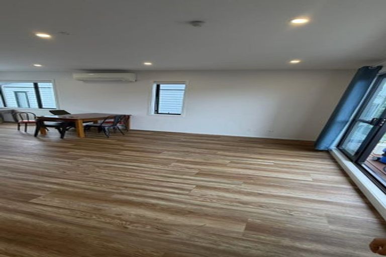 Photo of property in 39b Exminster Street, Blockhouse Bay, Auckland, 0600