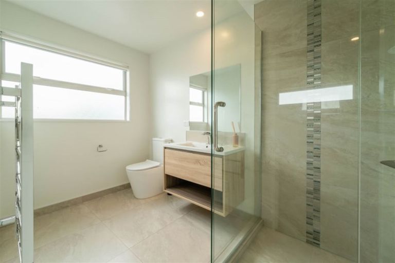 Photo of property in 19 Little Gem Road, Hornby, Christchurch, 8025