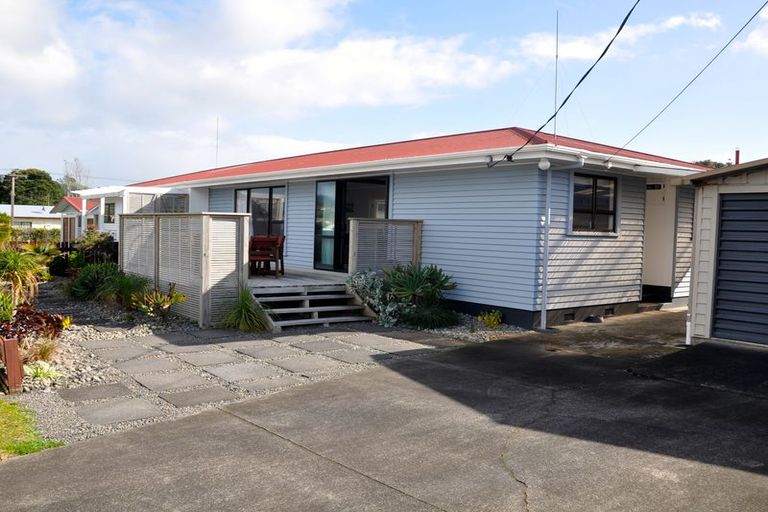 Photo of property in 4b Scott Street, Waihi Beach, 3611