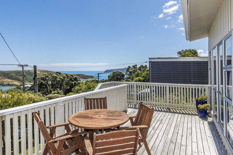 Photo of property in 3 Tirowhanga Road, Paremata, Porirua, 5024