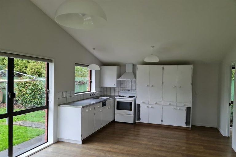 Photo of property in 1/17 Scotston Avenue, St Albans, Christchurch, 8052