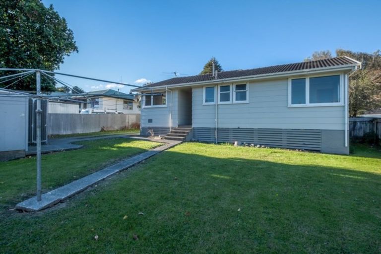 Photo of property in 52 Lawrence Street, Outer Kaiti, Gisborne, 4010