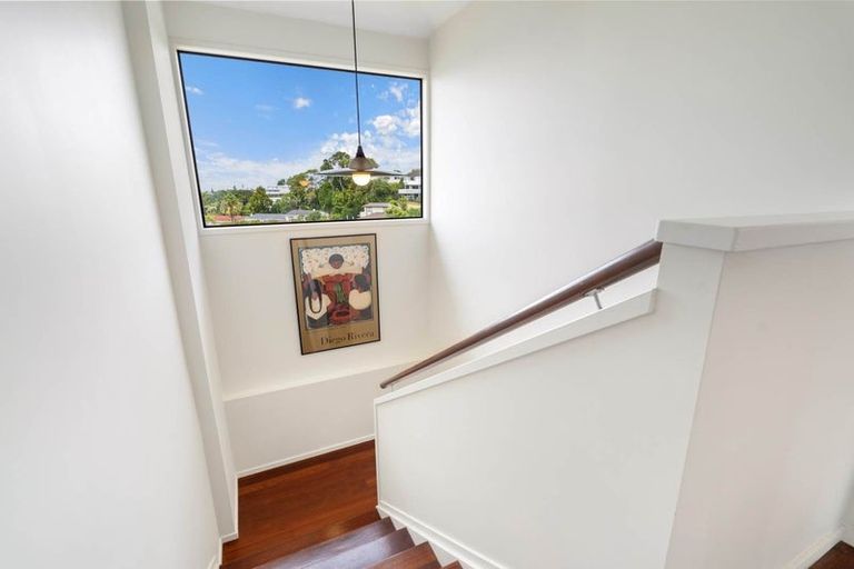 Photo of property in 5 Wisteria Way, Mairangi Bay, Auckland, 0630