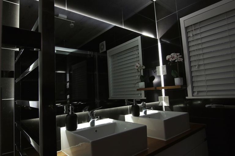 Photo of property in 140 Deep Creek Road, Torbay, Auckland, 0630