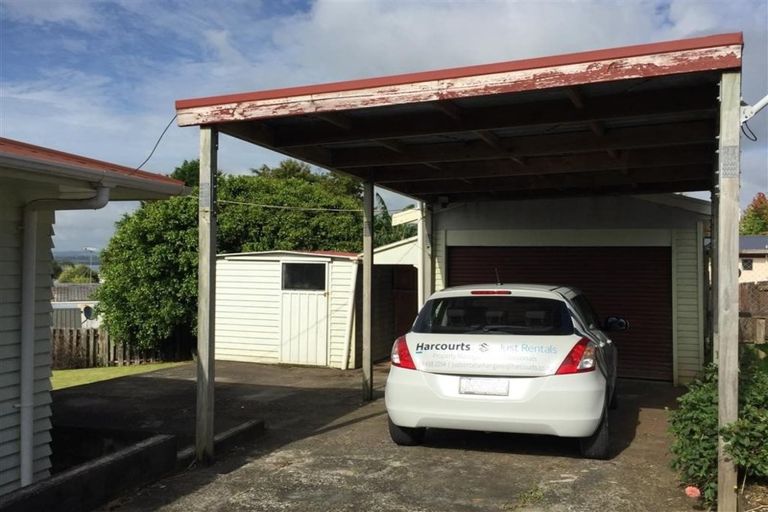 Photo of property in 8 Montague Place, Onerahi, Whangarei, 0110