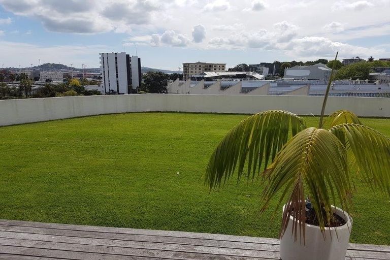 Photo of property in G8/30 York Street, Parnell, Auckland, 1052