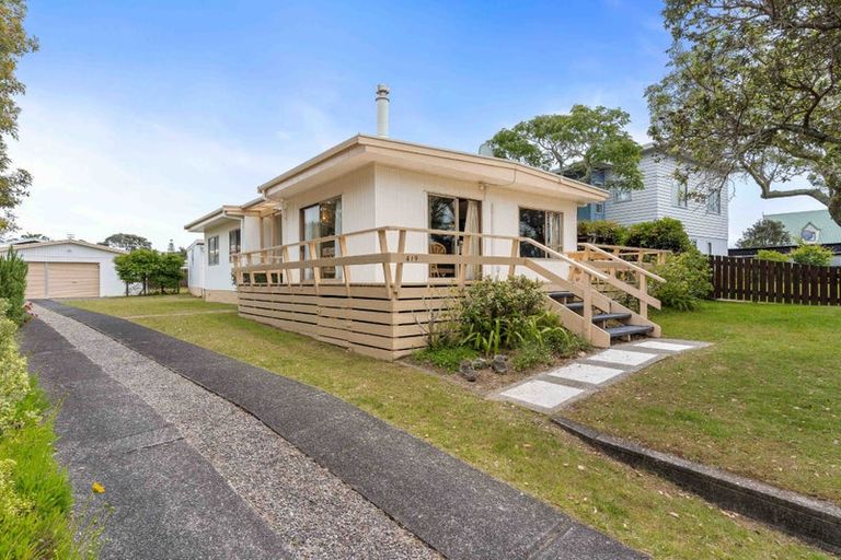 Photo of property in 419 Linton Crescent, Whangamata, 3620