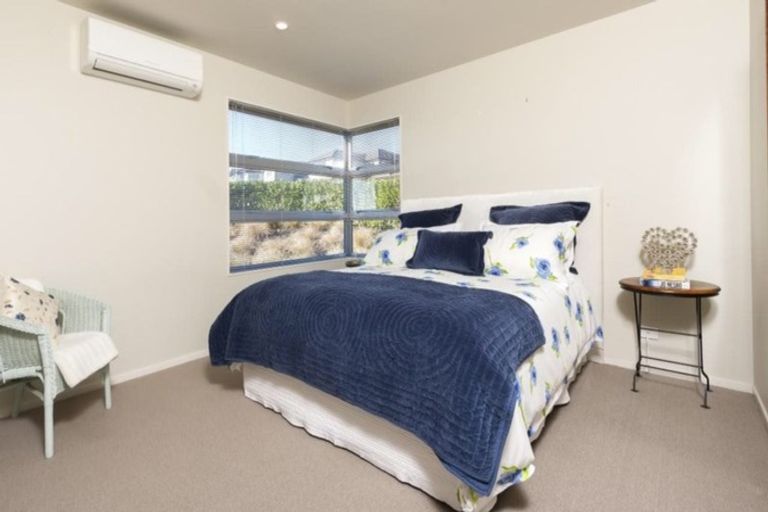 Photo of property in 70 Oakway Drive, Schnapper Rock, Auckland, 0632