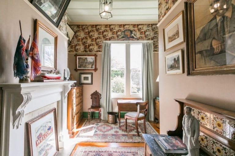 Photo of property in Finnis House, 31 Napier Terrace, Hospital Hill, Napier, 4110