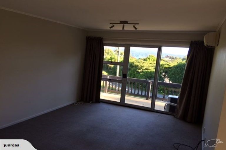 Photo of property in 4/49 Maungaraki Road, Korokoro, Lower Hutt, 5012