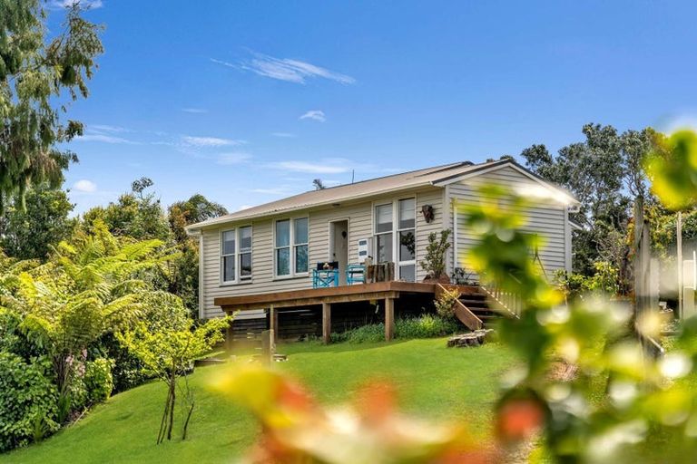 Photo of property in 21 Ngatoto Road, Tinopai, Matakohe, 0593