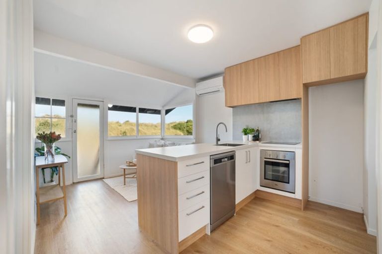 Photo of property in 278 Marine Parade, New Brighton, Christchurch, 8061