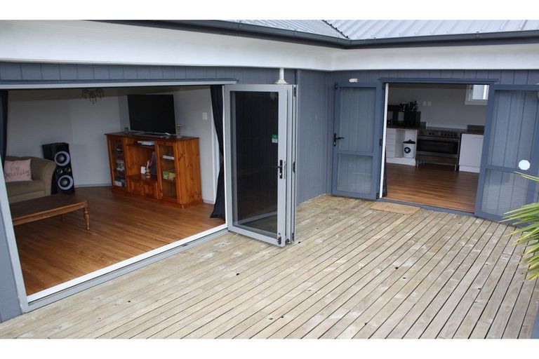 Photo of property in 3 Church Street, Hikurangi, 0114