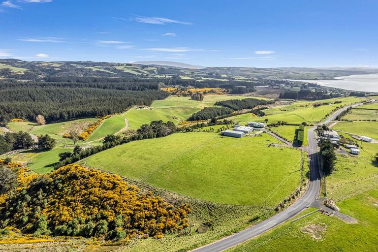 Photo of property in 140 Akatore Road, Taieri Beach, 9091