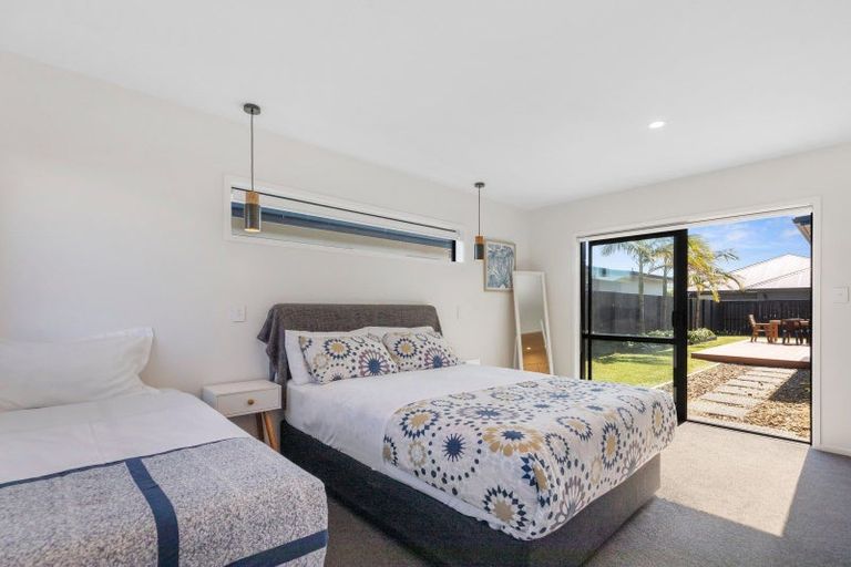 Photo of property in 22 Awatira Drive, Papamoa Beach, Papamoa, 3118