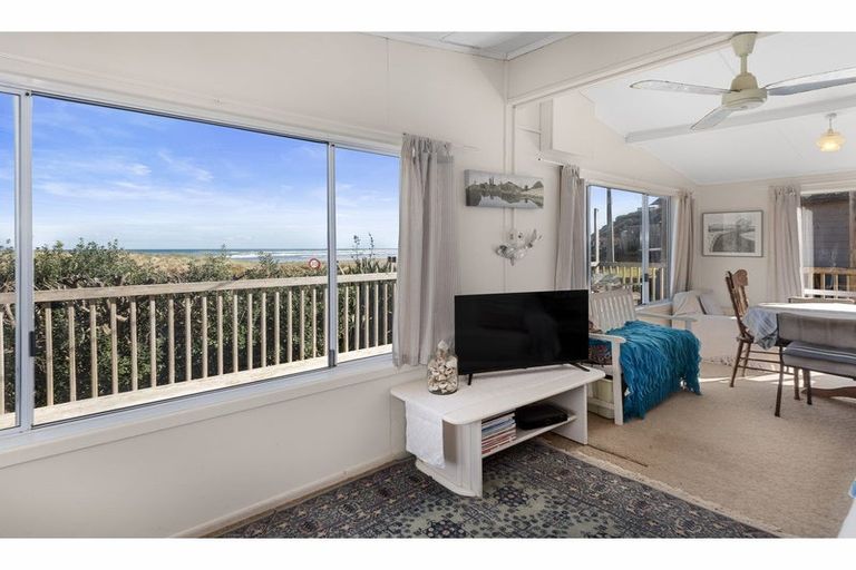 Photo of property in 37 Marine Drive, Te Kopuru, Dargaville, 0371