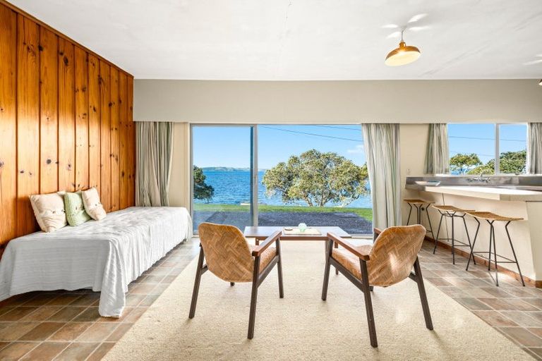 Photo of property in 16 Dalton Road, Snells Beach, 0920