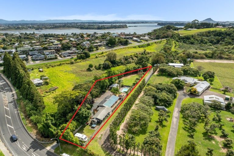 Photo of property in 415 Welcome Bay Road, Welcome Bay, Tauranga, 3175