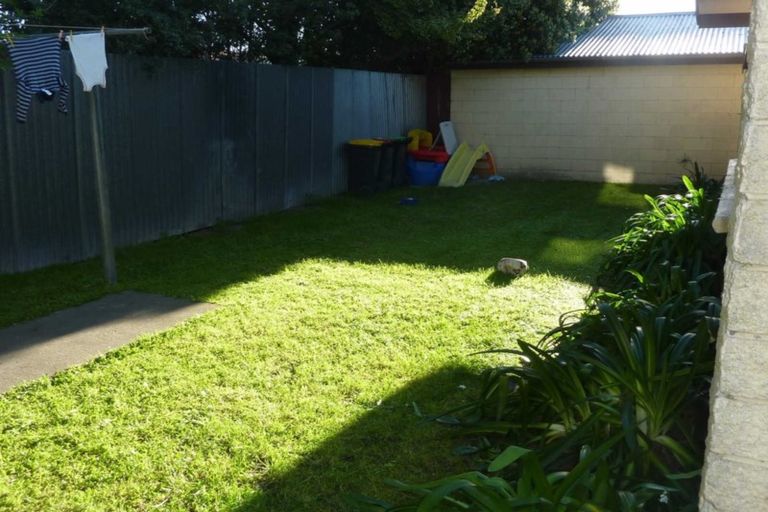 Photo of property in 4/76 Shakespeare Road, Waltham, Christchurch, 8023