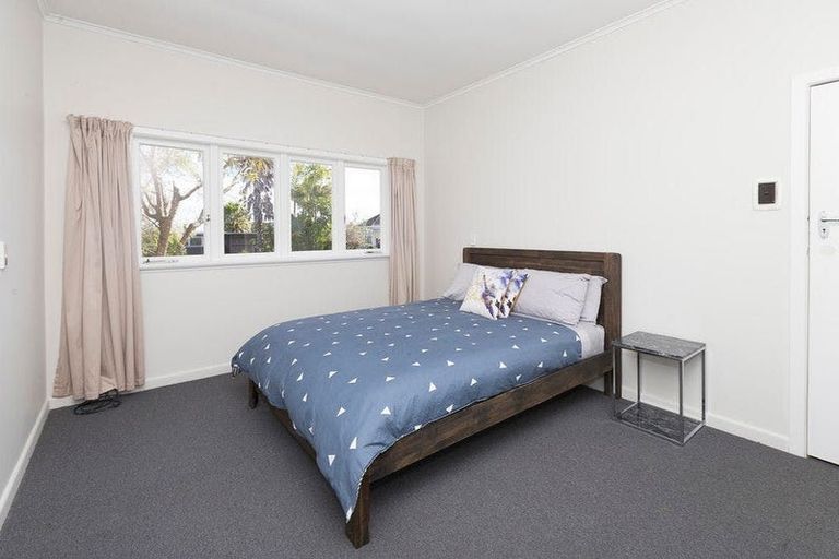Photo of property in 2 Herringson Avenue, Grey Lynn, Auckland, 1021